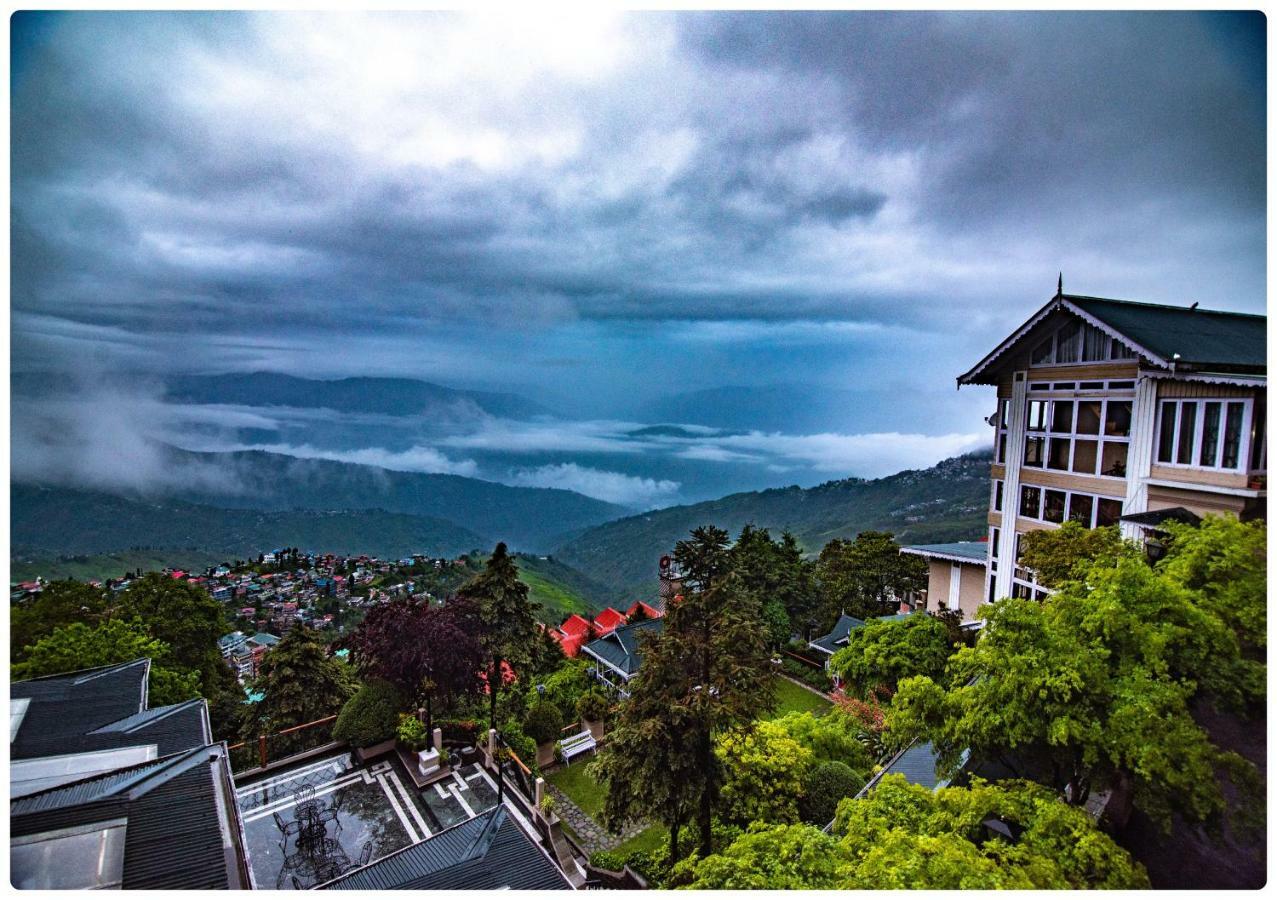 Cedar Inn Darjeeling  Luaran gambar