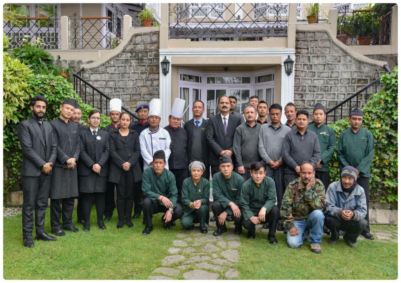 Cedar Inn Darjeeling  Luaran gambar