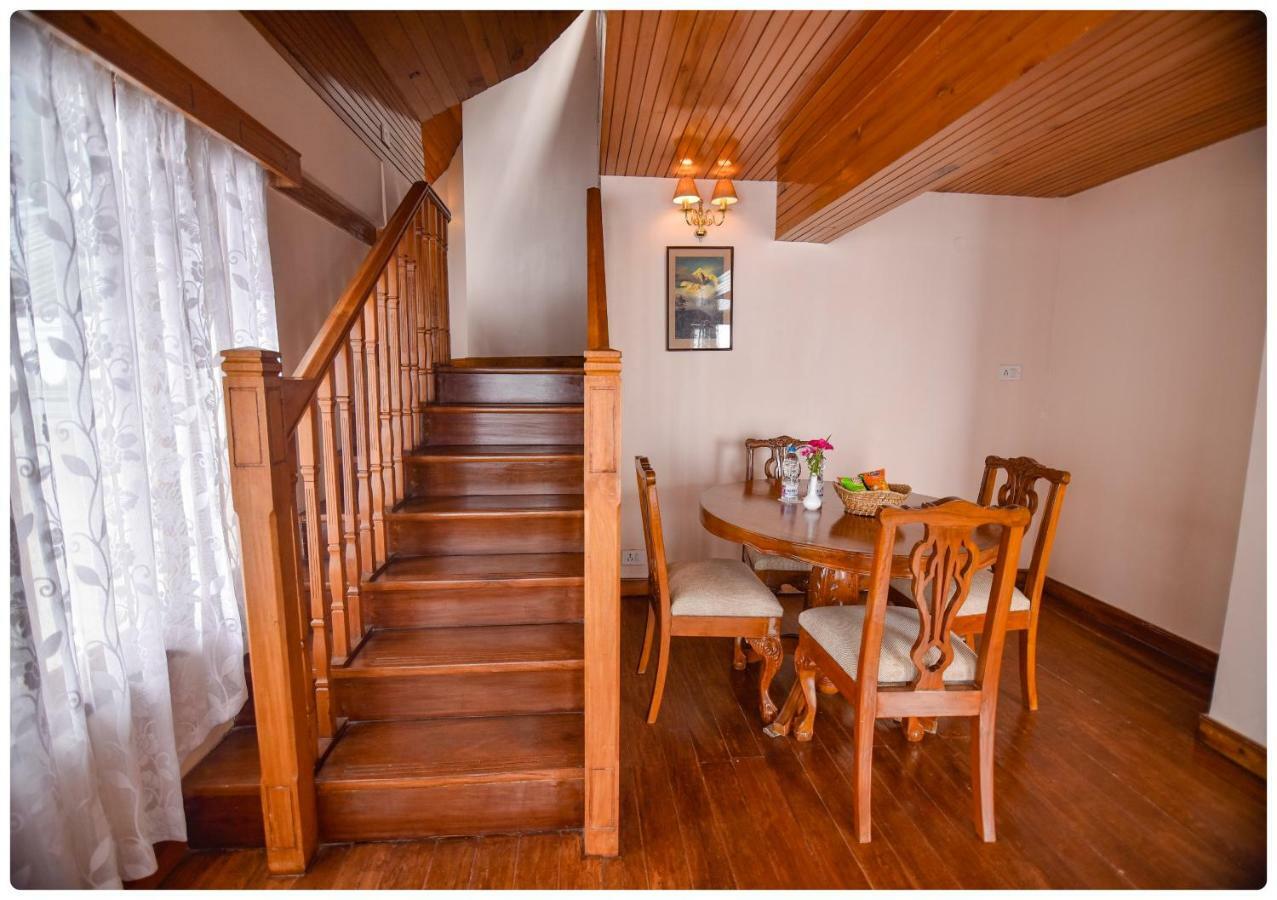 Cedar Inn Darjeeling  Luaran gambar