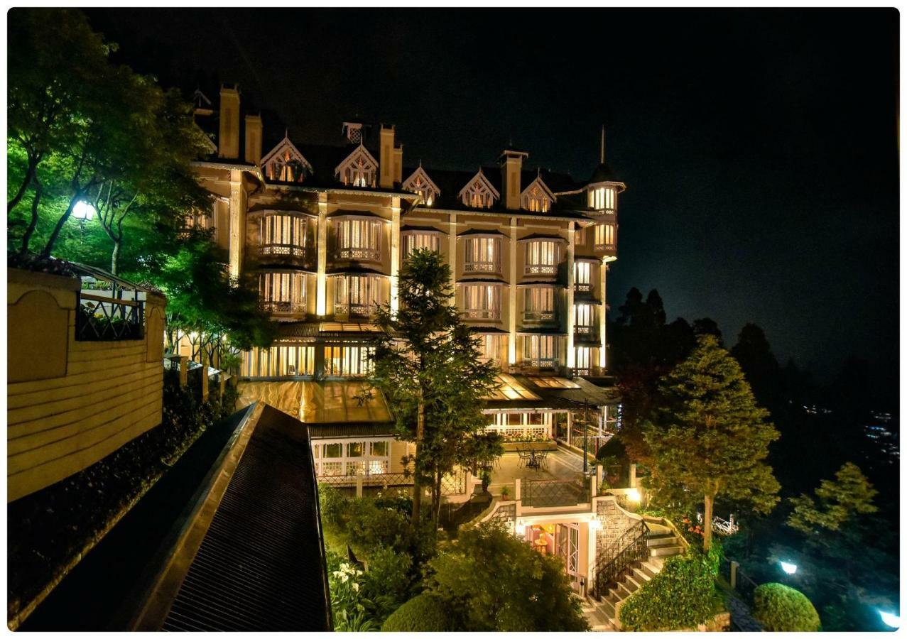 Cedar Inn Darjeeling  Luaran gambar