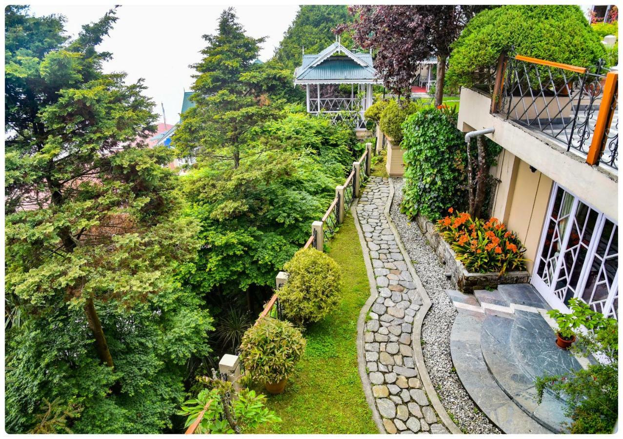 Cedar Inn Darjeeling  Luaran gambar