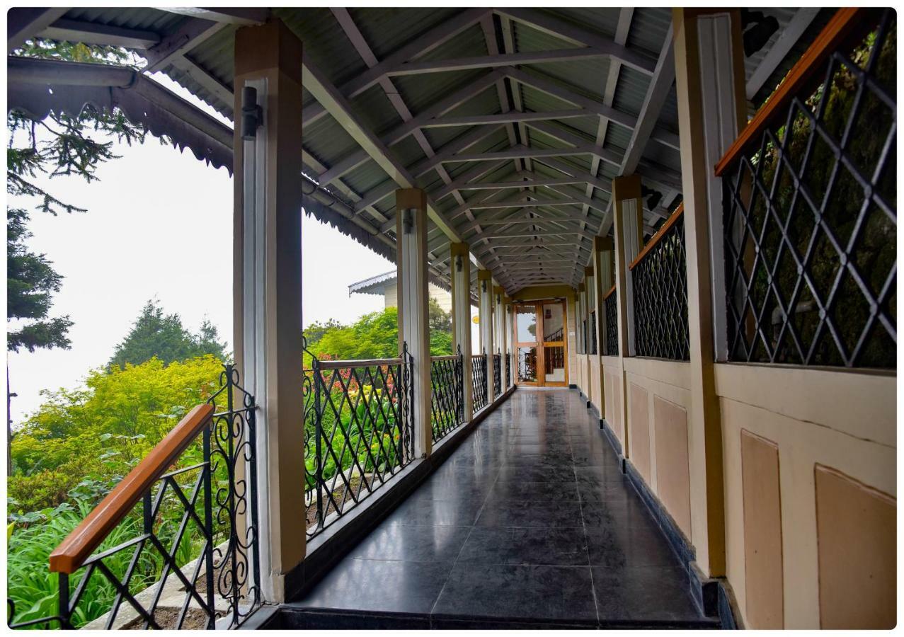 Cedar Inn Darjeeling  Luaran gambar